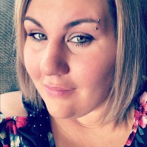 Meet your Posher, Pamela